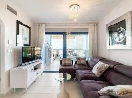Lovely appartment with stunning sea view, 2nd floor