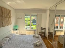 Habitaciones Hondar-Gain 10, hotel v destinaci Zumaia