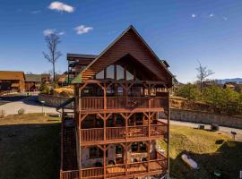 Breezy Ridge by Beyond Expectations w Hot Tub, hotel a Sevierville
