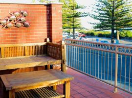 Vista Victor Harbor Beachfront Apartment No 4, apartment in Victor Harbor