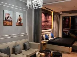 The Mauve by DiMerro 38th Floor