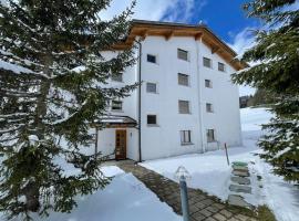 Holiday apartment La Costa Valbella- Lenzerheide, hotel v destinaci Valbella