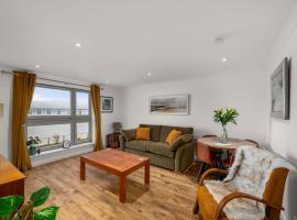 Marine parade apartment with river view, hotell i Dundee