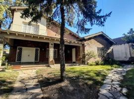 Mendoza - Casa Cardozo, hostel em Guaymallén