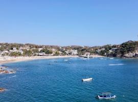 Casa Mamá Lolis, Hotel in Puerto Ángel