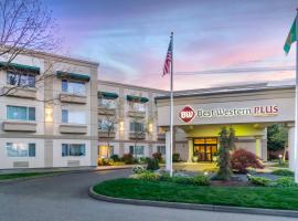 Best Western Plus Edmonds Harbor Inn, hotel amb aparcament a Edmonds