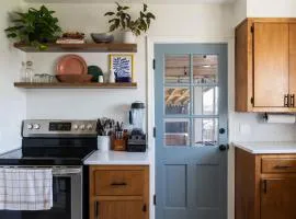 3 Bedroom 2 Bath Boutique Home Near OSU, Crew Stadium, Short North, COSI, & Downtown