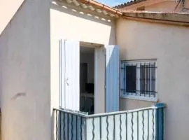 Joli 2 pièces rénové à proximité des plages