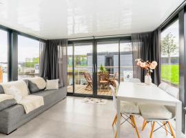 Cozy Houseboat in Zwartsluis, allotjament en vaixell a Zwartsluis