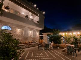 Guest House Juald, hotel v destinaci Gjirokastër