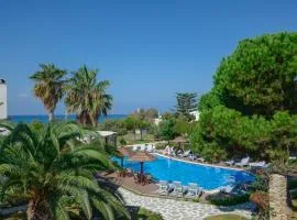 Alkyoni Beach Hotel