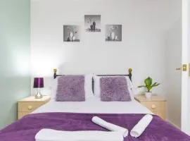 Newly refurbed, 5BR, Sleeps 12