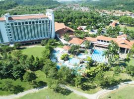 Nilai Springs Resort Hotel, hótel í Nilai