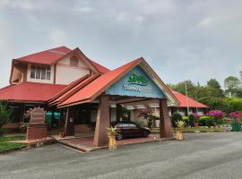 TERINAI TASOH LAKE VIEW RESORT, hotel Kampung Tunjang városában