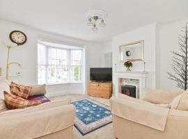 Cherry Tree Cottage, Adelaide Grove, hotel en East Cowes