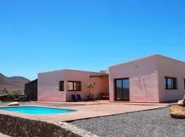 VILLA FUERTEVENTURA Fantástica Villa vistas al mar piscina climatizada