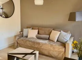 Bel appartement cosy dans résidence avec piscine 5 minutes plage