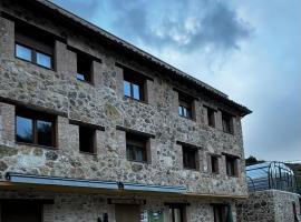 Casa rural Gerardo, parkimisega hotell sihtkohas Armallones