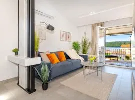 DANICA Luxury SeaSide Apartment