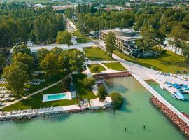 LUA Resort - Adults only، فندق في بالاتونفوريد
