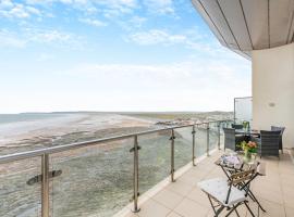 Penthouse 60 - Horizon View, holiday home in Westward Ho