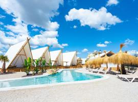 Kampaoh Kikopark Playa – hotel w mieście Oliva