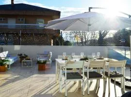Apartamento de lujo Aquarela - piscina climatizada y parking