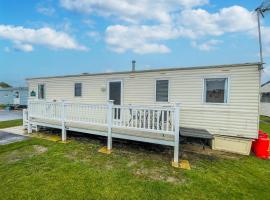 8 Berth Caravan At The Seaside Of Haven Hopton-on-sea In Norfolk Ref 80065f, hotell i Great Yarmouth