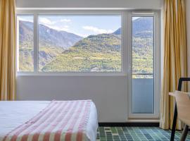 Nonanteneuf appart hōtel Sierre - contactless check-in, hotel v destinaci Sierre