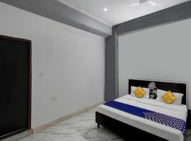SPOT ON Shri Hotel Vip 2، فندق في Kalkaji Devi