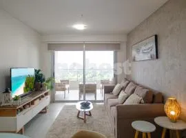 Contemporary Apartment In Boggiani Avenue
