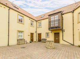 Sanctuary Cottage - close to the centre of Anstruther, hotel in Fife