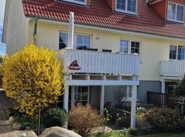 Ferienhaus Sonne & Meer für 7 Personen mit Sauna und Whirpool, hotel in Kühlungsborn