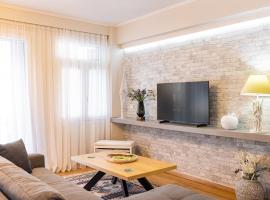 Pythagorio Blue Street Apartment with Balcony