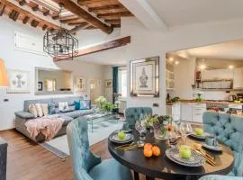 ClockTower Penthouse, 4th floor apartment with Terrace Lucca