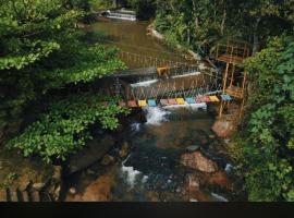 Nature Stay - with pool and private waterfall, hotel care acceptă animale de companie din Aldūr