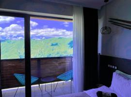 Luxury hotel room with amazing views, rezort v destinaci Gudauri