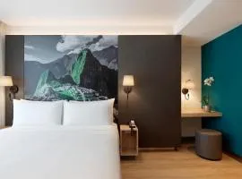 Ikonik Miraflores