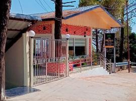 HOTEL THE PINE VILLA MUSSOORIE, ξενοδοχείο σε Mussoorie