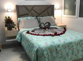 Albano: Habitación completa acústica, lemmikloomasõbralik hotell sihtkohas Lurigancho-Chosica