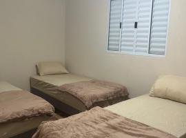 Casa do Monte, bed & breakfast a Guarulhos