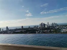 Seaview home in Pattaya posh