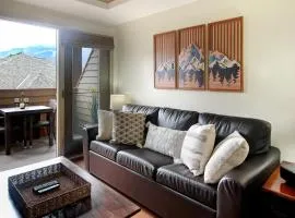 Marvellous Mountain Condo Pool & Hot Tub