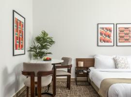 Livingville The Two-Fifty، فندق في القاهرة