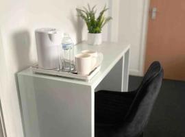 Luxury king en-suite room, pensionat i Peterborough