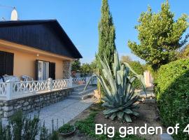 Mediterranean House, готель у Ніні
