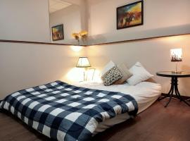Beautiful Comfy & Relaxed Basement Room - Great Location C4, cabaña o casa de campo en Surrey