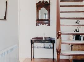 DOONEEN HOUSE, hotel v destinaci Killarney