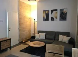 Riverstone Retreat