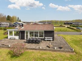 7 person holiday home in Juelsminde-By Traum, Hotel in Sønderby